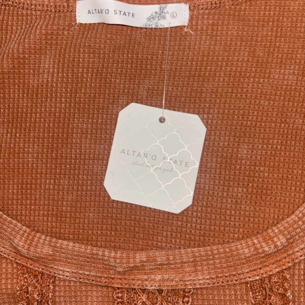 Altar'd State Camry Shirt Womens Size Large Rust / Brown - Picture 2 of 7